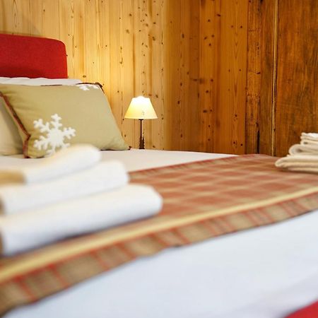 Lo Chalet Panzió Pontboset Kültér fotó
