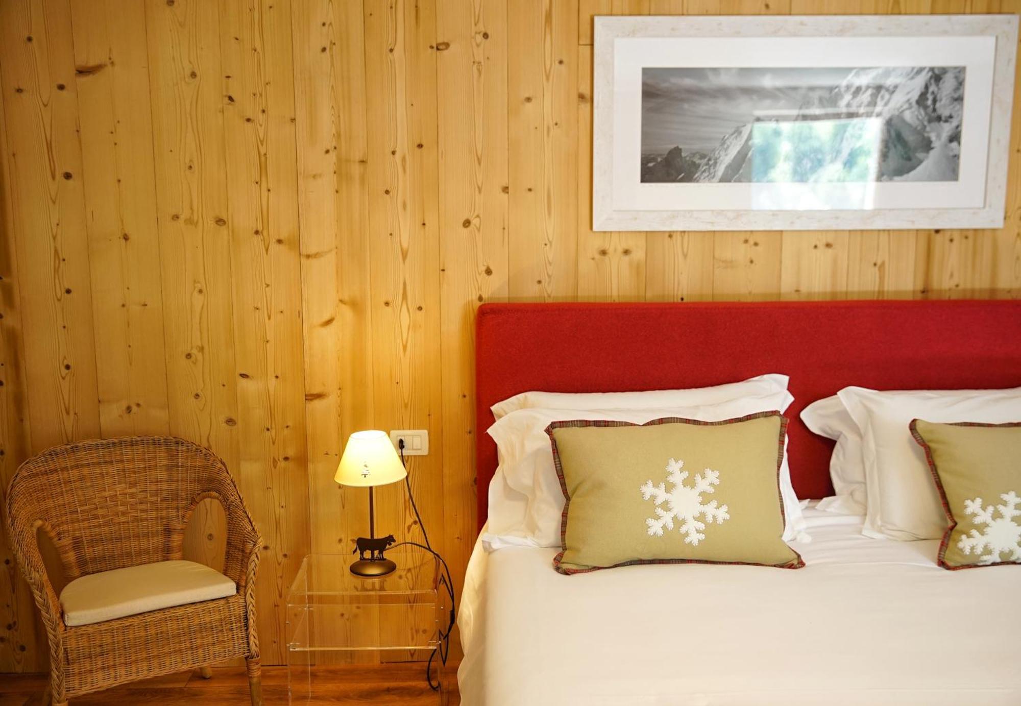 Lo Chalet Panzió Pontboset Kültér fotó